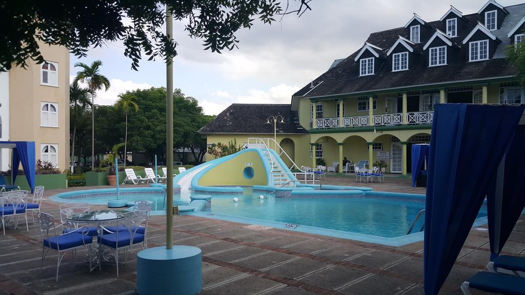 Studio 27 Ocho Rios Exteriör bild